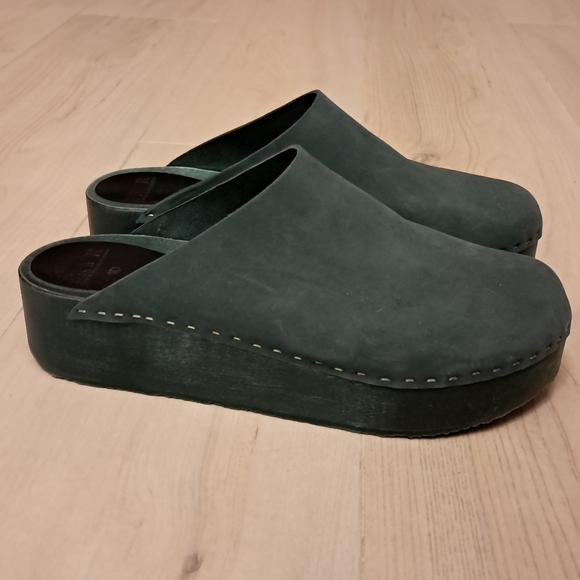 Bryr Shoes - Bryr Bean Clog in Juniper